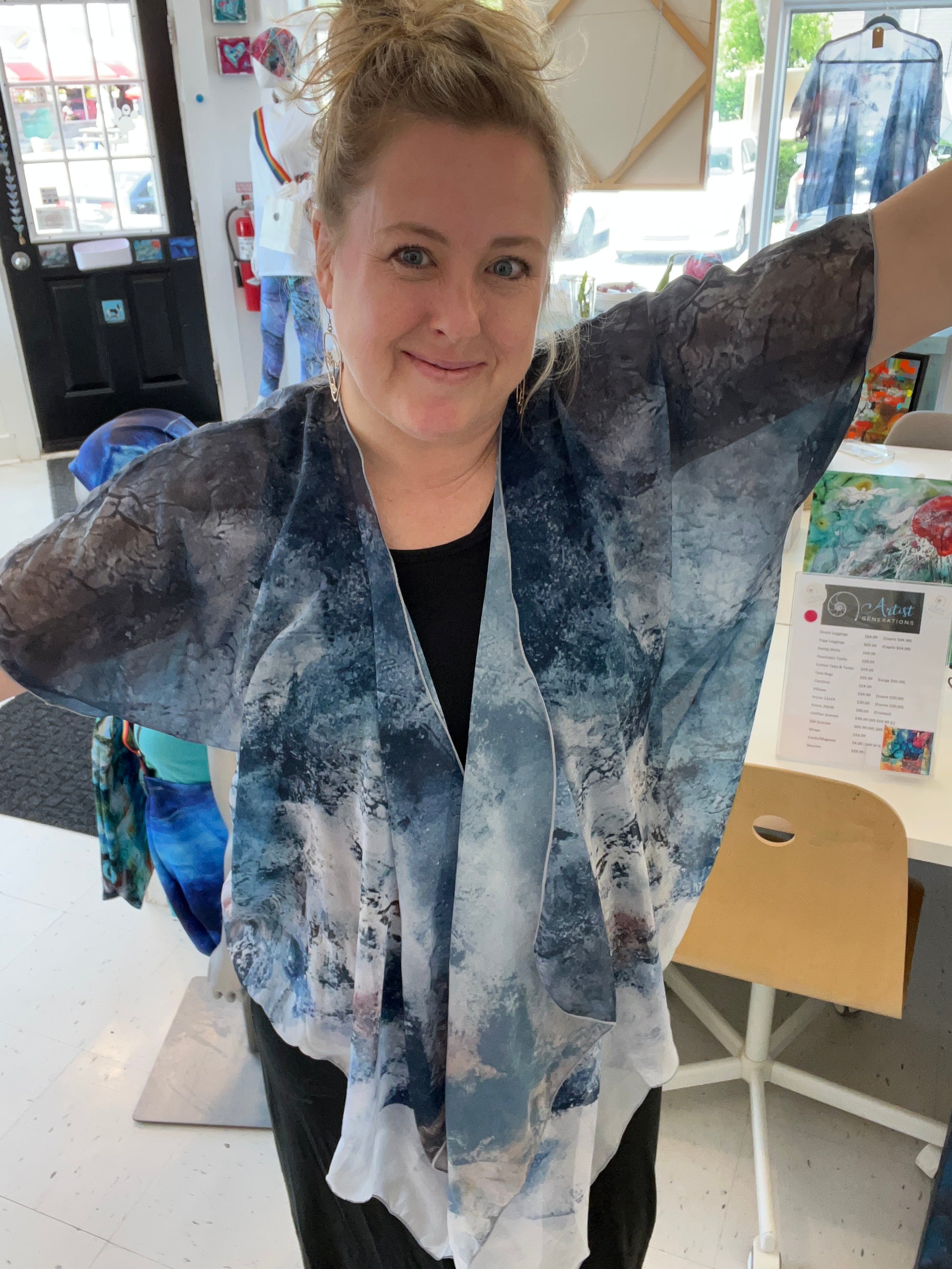 Early Summit Kimono - Dark Top